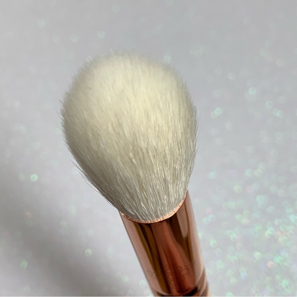 Zoeva 105 Brush - Picture 5 of 8